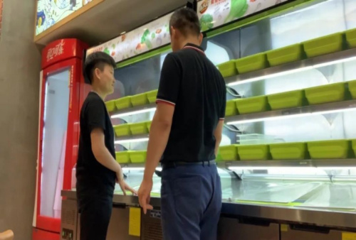 <b>专业的巡店服务为了更好的门店经营</b>